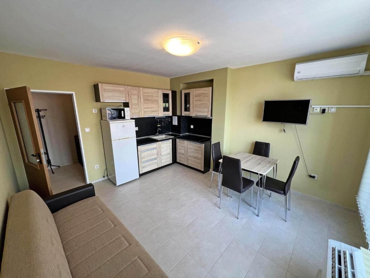 Valemar Apartments Pomorie Kültér fotó