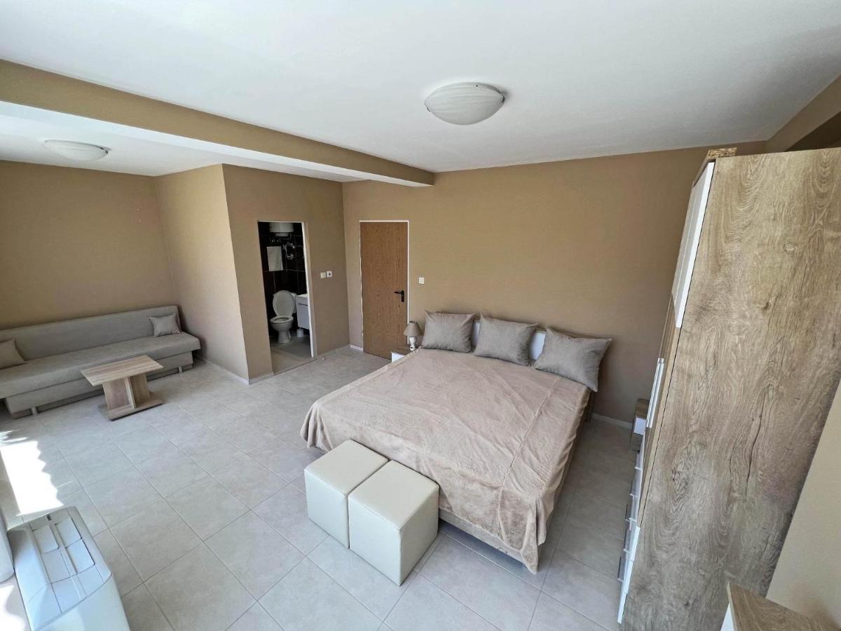 Valemar Apartments Pomorie Kültér fotó