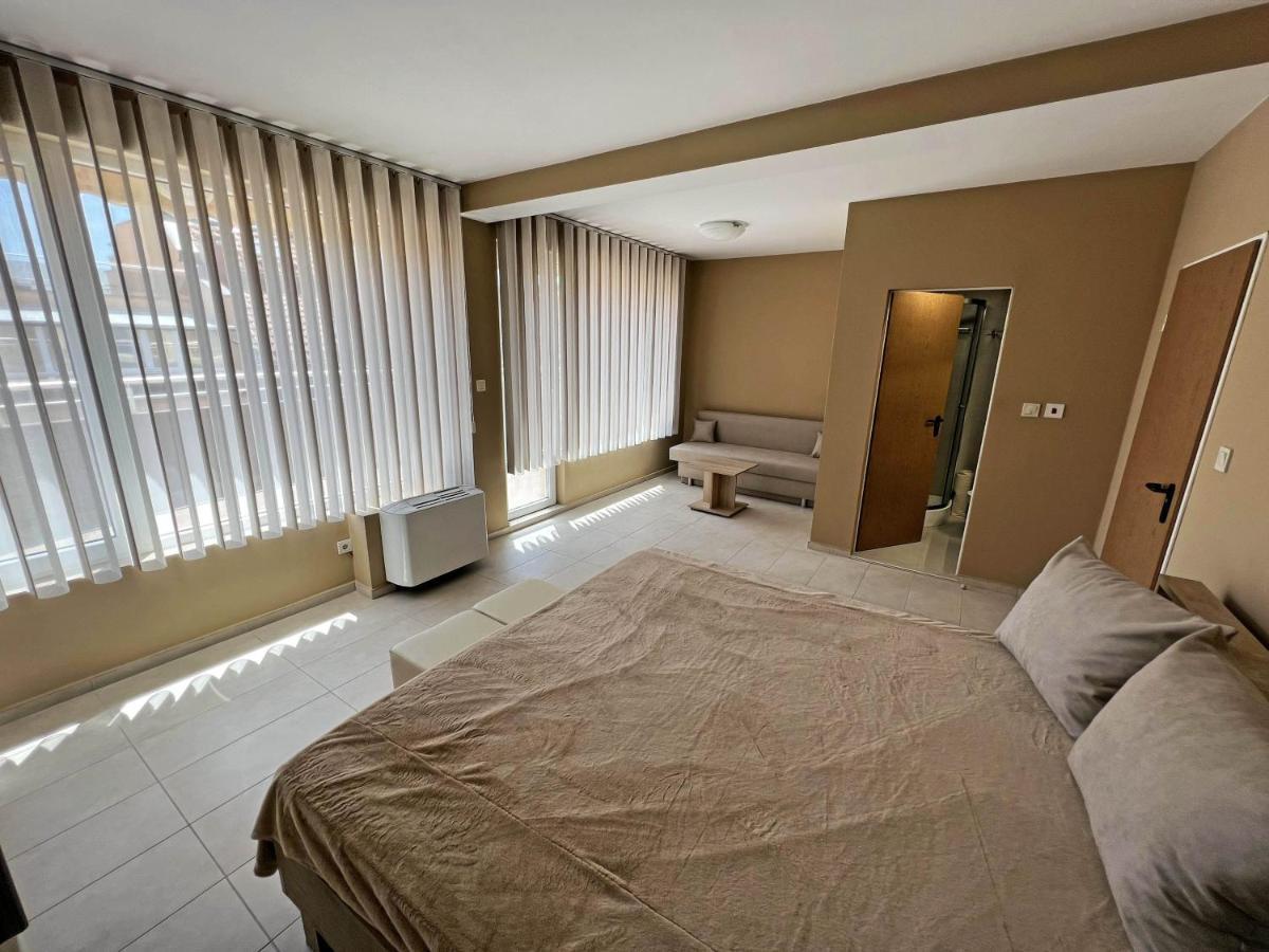 Valemar Apartments Pomorie Kültér fotó
