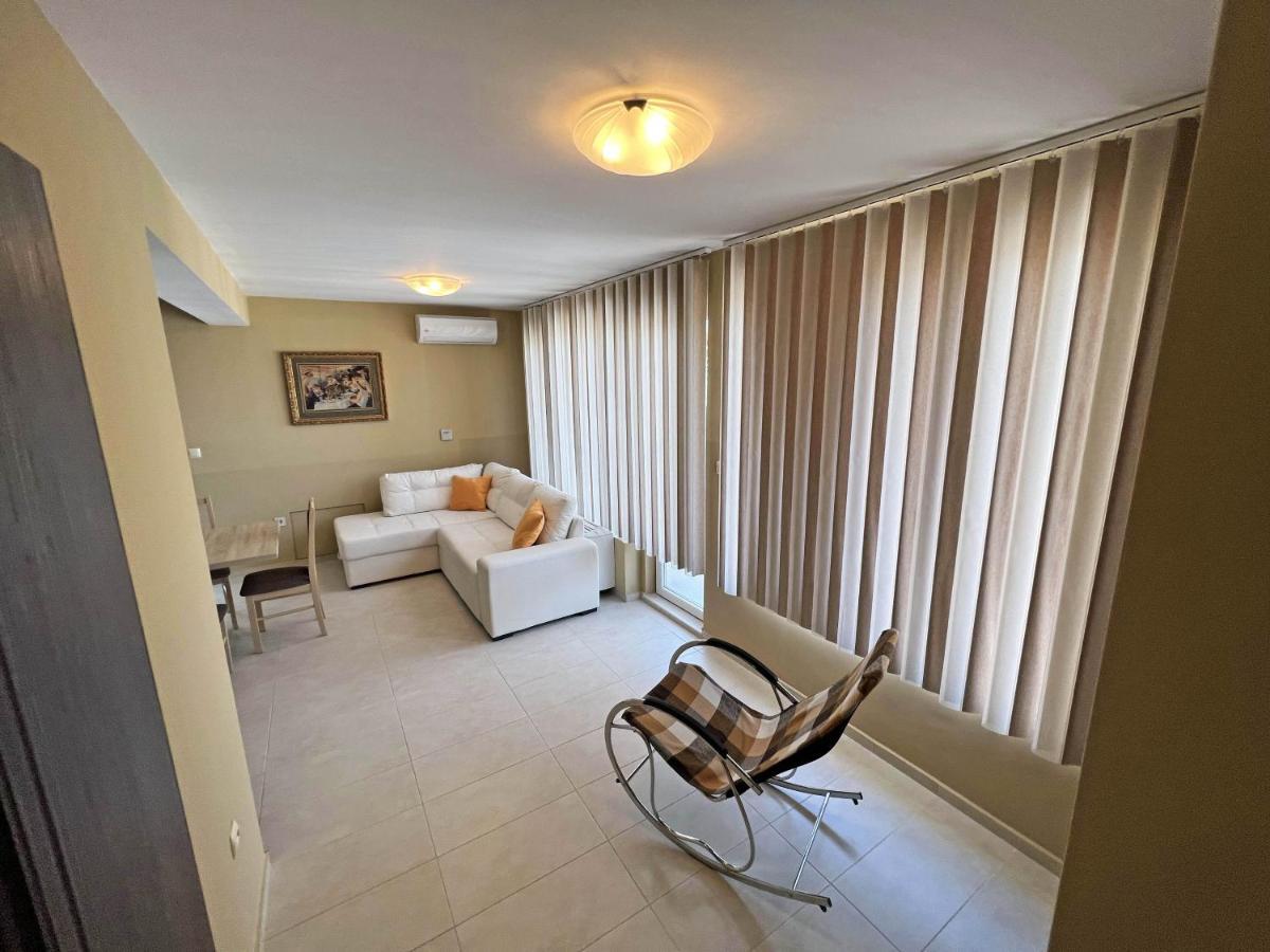 Valemar Apartments Pomorie Kültér fotó