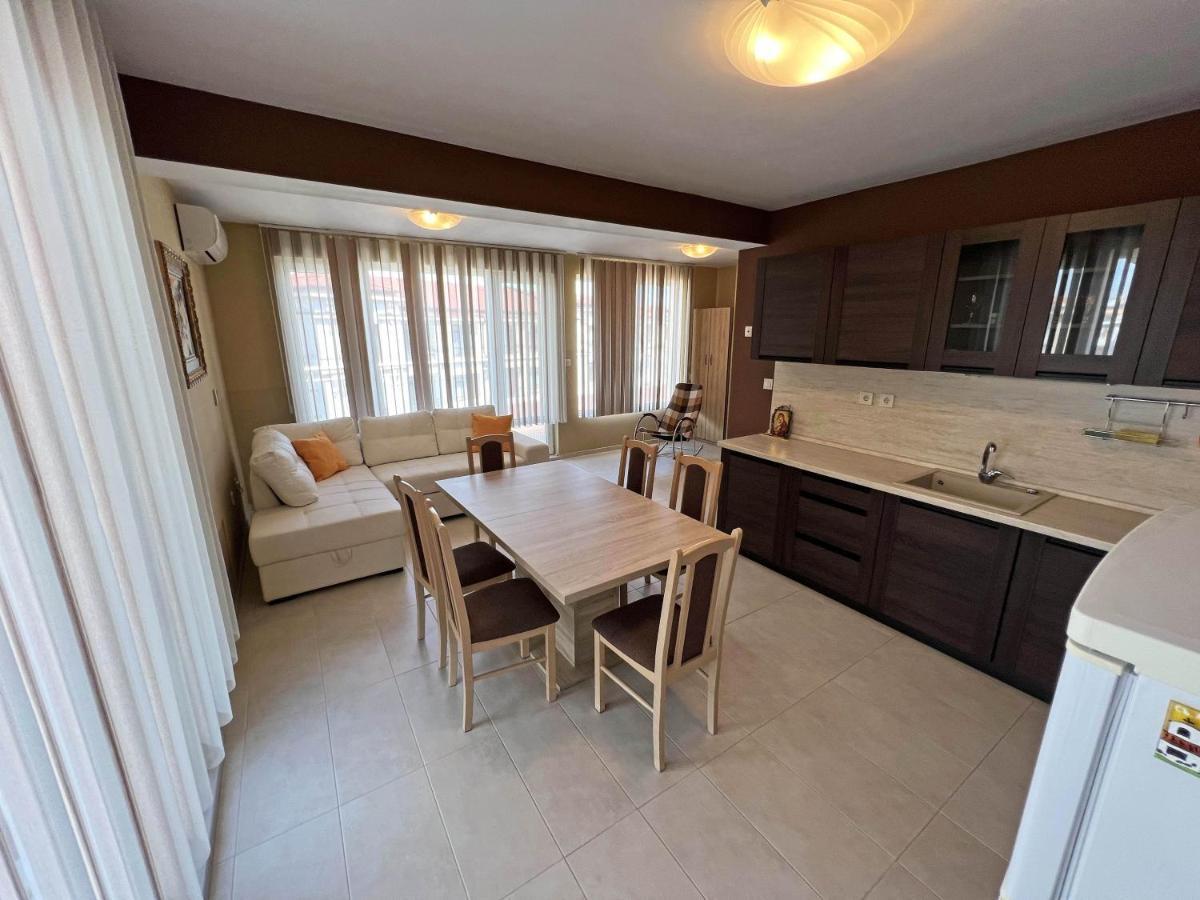 Valemar Apartments Pomorie Kültér fotó