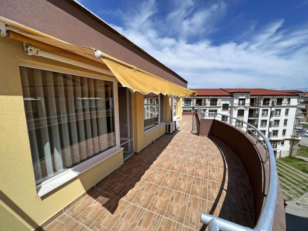Valemar Apartments Pomorie Kültér fotó