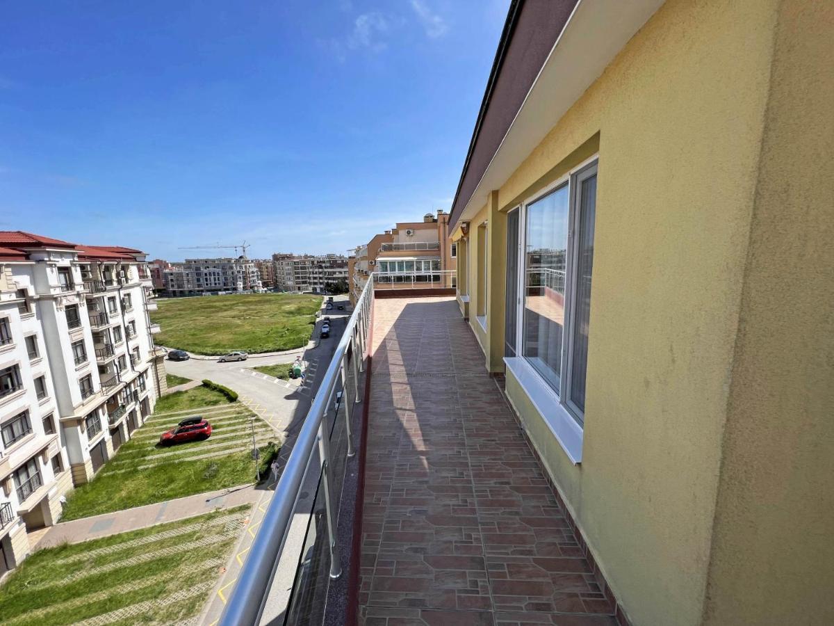 Valemar Apartments Pomorie Kültér fotó
